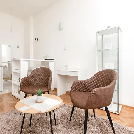 Apartment 1st